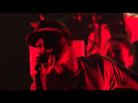 Pharrell Williams performs One (Your Name) from Swedish House Mafia HD @ HTC Live