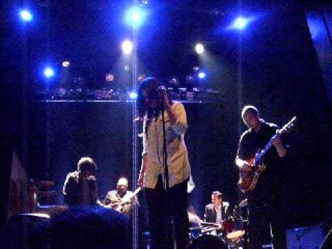 Camélia Jordana "Tombée de haut" @ Studio des Champs-Elysées (Paris)