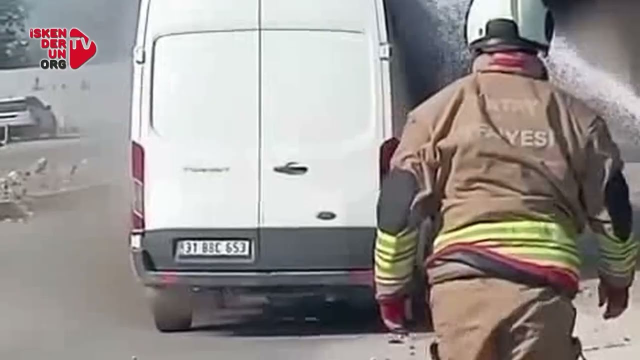 Samandağ'da Araç bir anda Alev Topuna Döndü!