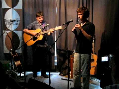 Neil and Steve Poole perform Inion Ni Scannlain (Miss Scannlain) and Wedding Reel