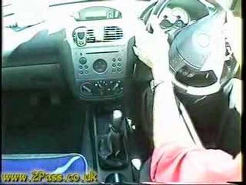 Video Driving Lesson 1 How to change gear - www.2pass.co.uk