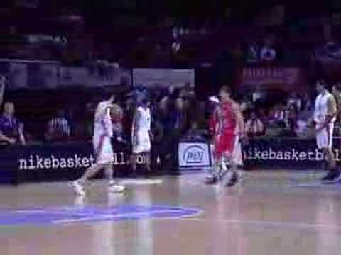 03 15-01-08 BCO-Nymburk - Ovcina scoort beresterk onder de k