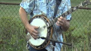 Slack Family - Nick Harlow rocks the banjo!