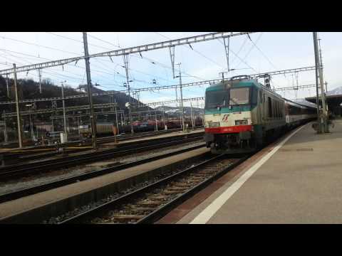ETR 402 with swiss Intercity coaches departing from Chiasso, Tessin CH