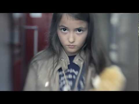 spot społeczny o handlu ludzmi