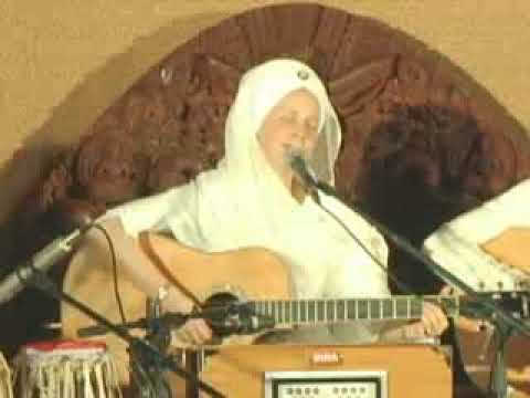 Snatam Kaur - Live Performance - DVD Excerpt