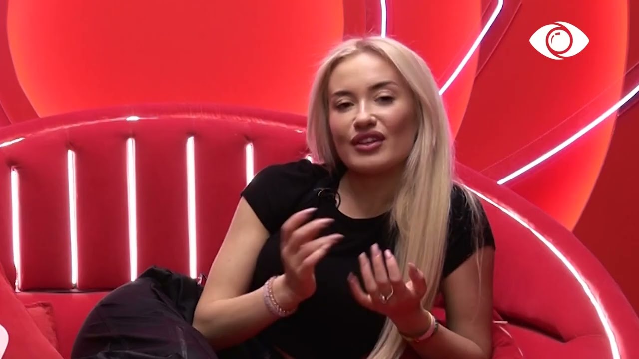 Miqësi apo diçka më shumë? Çfarë po ndodh në raportin mes Amosit dhe Dea Michel?