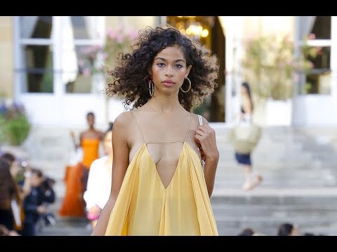 JACQUEMUS Spring 2019 Highlights Paris - Fashion Channel
