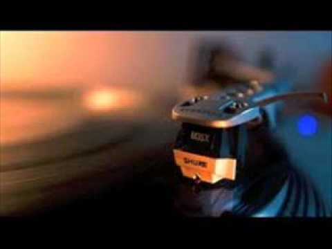 Molella & Sergio Mauri Feat. Coco Star - In your eyes