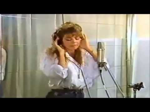 Sandra Ann Lauer - Singing Innocent Love 1986