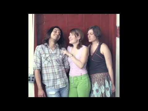 The Besties - Right Band, Wrong Song
