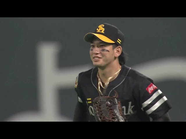 【6回裏】鋭いバックホーム!! ホークス・栗原が好返球で同点のピンチを凌ぐ!! 2020/10/21 F-H