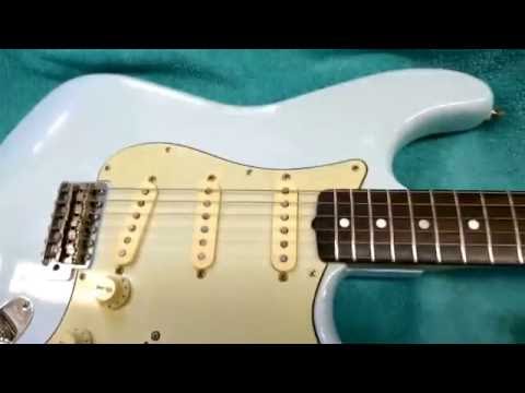 Sonic Blue Strat how to Relic the Nitro Finish Body Lacquer Checking and Crazing