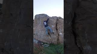 Video thumbnail de Problem 3 (Boulder 4), 5. Arnao