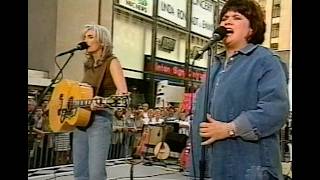 "Telling Me Lies" EmmyLou Harris &amp; Linda Ronstadt