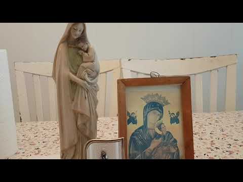 සුවඳ ජලේ පිපි කුමුදිනියේ: දේවමෑණියන්ට ගීතිකාව