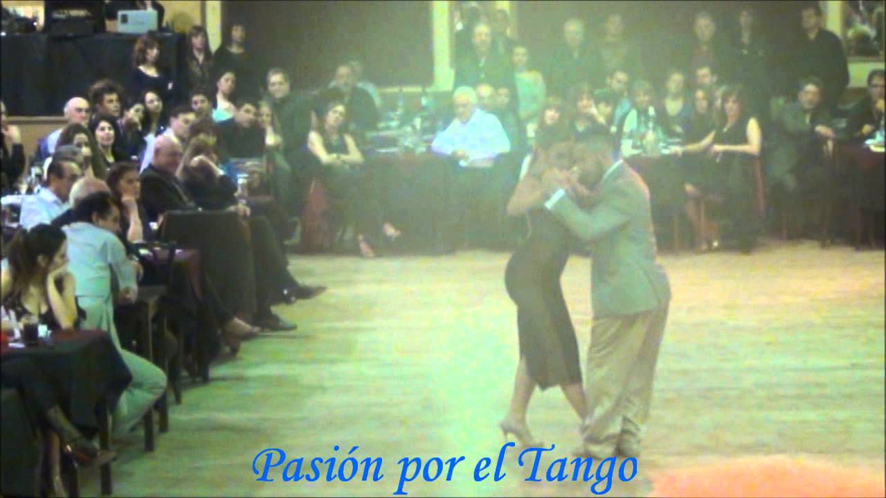 VIRGINIA PANDOLFI y JONATAN AGUERO Bailan el Tango LOCA en YIRA YIRA MILONGA