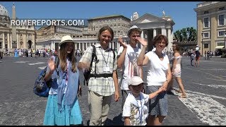 Download lagu Polish family returns Pope Francis' WYD visit: 'A spiritual experience' mp3