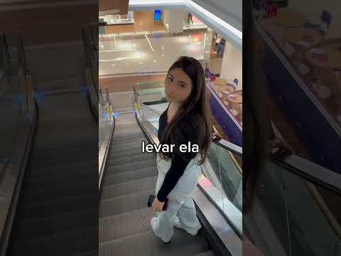 Millionaire gave his PMS-stricken bride a princess day