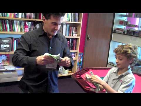 HEADLINE HAT Tear - Upcycling Magic!