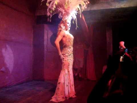 Robytt Moon - Tunnel - Robytt Moon The Best Of Moon