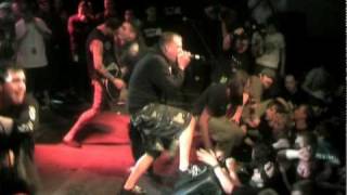 Terror - Live &quot;Let Me Sink&quot; // Tribal Area