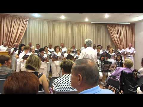 Himno de Barañáin (Coro del pueblo viejo) 24/06/2015