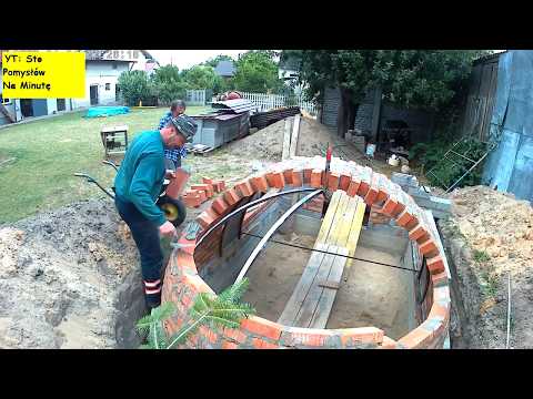 Budowa Ziemianki (Construction of a Dugout)