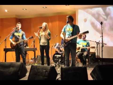 Skromni Band - Pred Križem (At the Cross/Glej, Luč 2013)