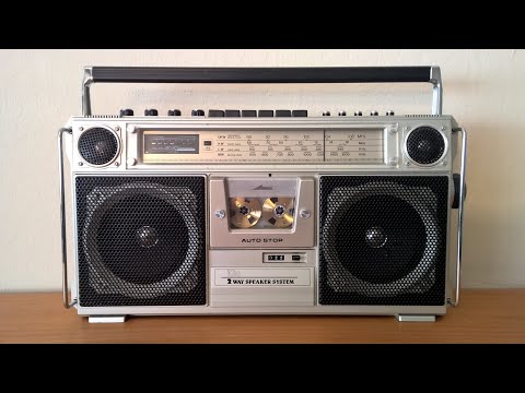 Vintage boombox ghettoblaster IGU 4064