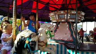2016 fair merry go round