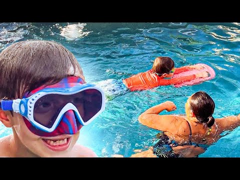 LA PRIMERA CLASE DE NATACIÓN DE MARCOS Y LAURA EN NUESTRA PISCINA EN ORLANDO @BRANCOALAESP