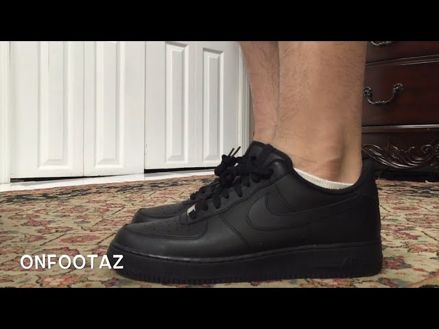 black air force 1 on feet
