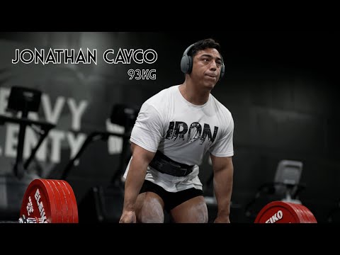 700+ Pounds! Huge Deadlift by IPF World Champion Jonathan Cayco!