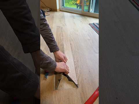 How to Replace One Laminate Floor Plank? ⚒️