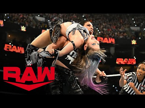 IYO SKY & Kairi Sane vs. Liv Morgan & Raquel Rodriguez: Raw highlights, Oct. 21, 2024