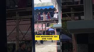 Download lagu momen lucu ketika lihat panggung untuk nyanyi biduan yang tinggi banget ‼️‼️#lucu #kocak #shorts mp3 Download lagu momen lucu ketika lihat panggung untuk nyanyi biduan yang tinggi banget ‼️‼️#lucu #kocak #shorts mp3