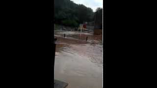 preview picture of video 'Inondation à Ougrée du 28/07/2012 (2)'