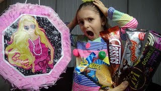 Lina Dondurmayla  Dolu Pinyatayı Patlatana Kadar Dondurmalar Eridi | Eğlenceli Çocuk Videosu