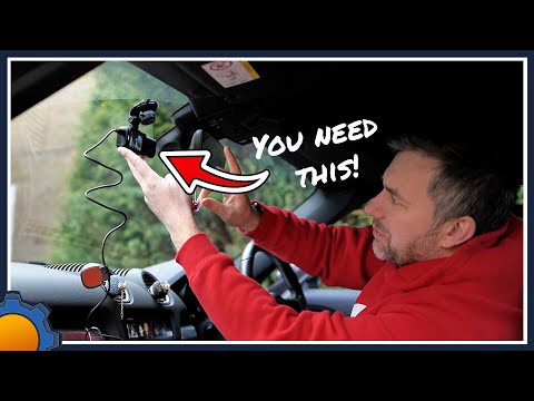 "Top Gearing" Kingslim D6 dashcam