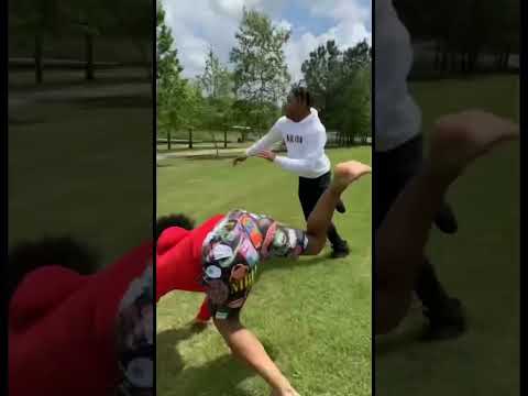 Eli and Chris race 😂😂😂