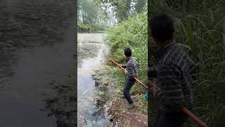 Download lagu Mancing ikan Gabus monster dengan joran Tegek #shorts #mancing #haruan #ikangabus #ikangabusrawa mp3