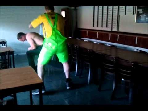 féésje einde seizoen 2010-2011 E. Louwel