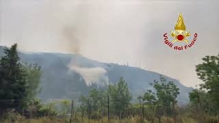 devastante-incendio-ai-camaldoli-il-video-dei-vigili-del-fuoco