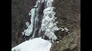 preview picture of video 'Manthokha WaterFall (Durning Winter Season) By:Rajab Saha'