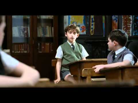 Clotaire est un drôle de bonhomme dans un drôle d'environnement. (SEMPE, "le petit Nicolas")