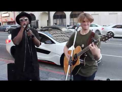 will.i.am surprises street performer @Levimitchell