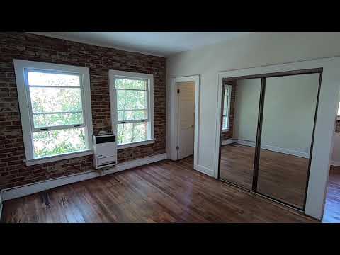 PL8928 - Beautiful Studio in New York Style Brick Bldg For Rent!