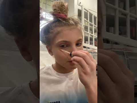 Every day make up look the most positive comment ￼gets pinned