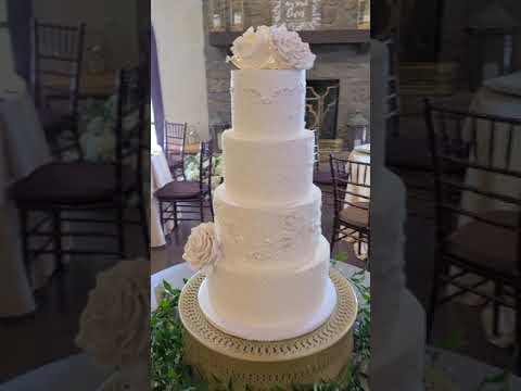 Cakes Rock Austin Wedding Cakes The Knot